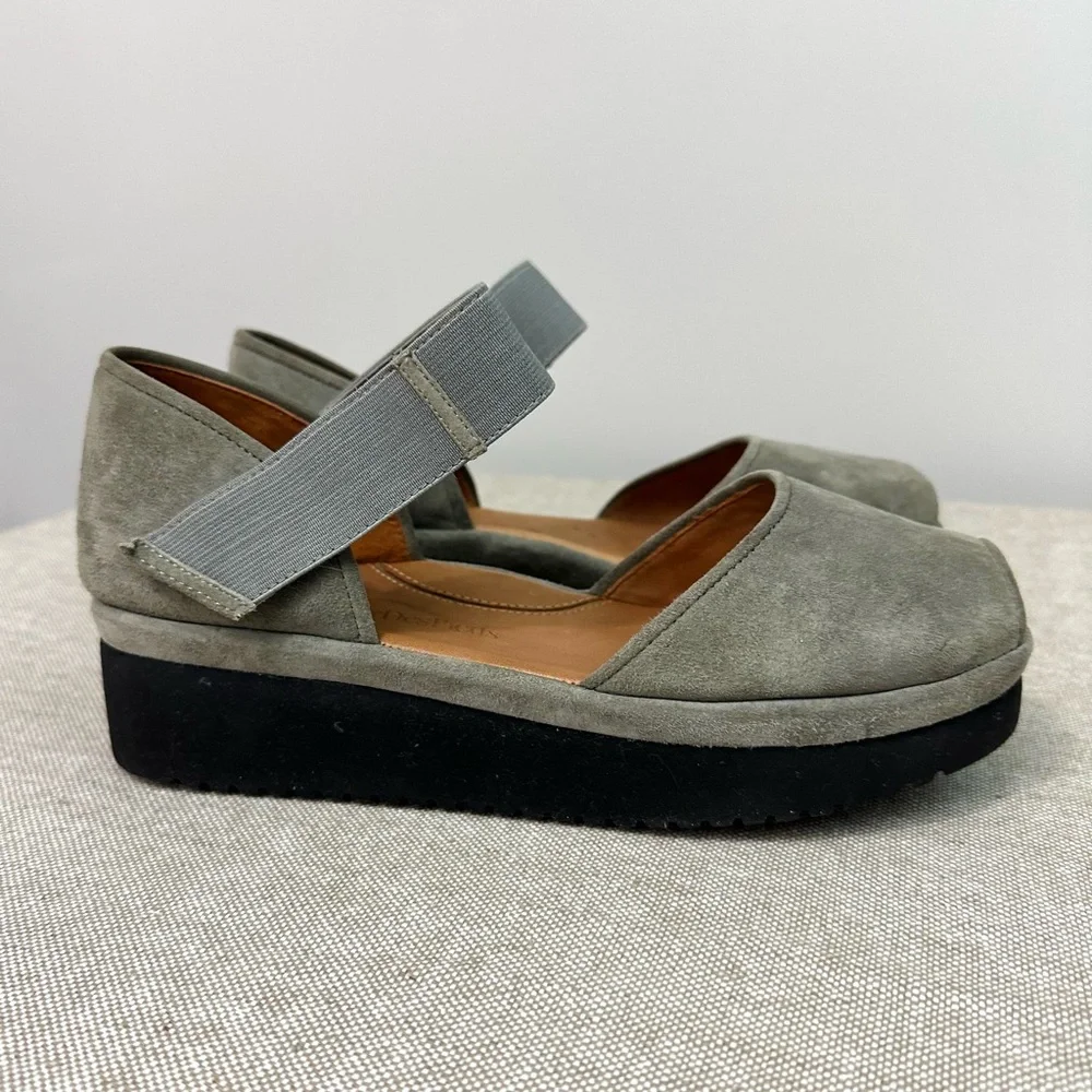 L'Amour Des Pieds Amadour Platform Sandal Gray Suede Peep Toe Size 9.5W Wide